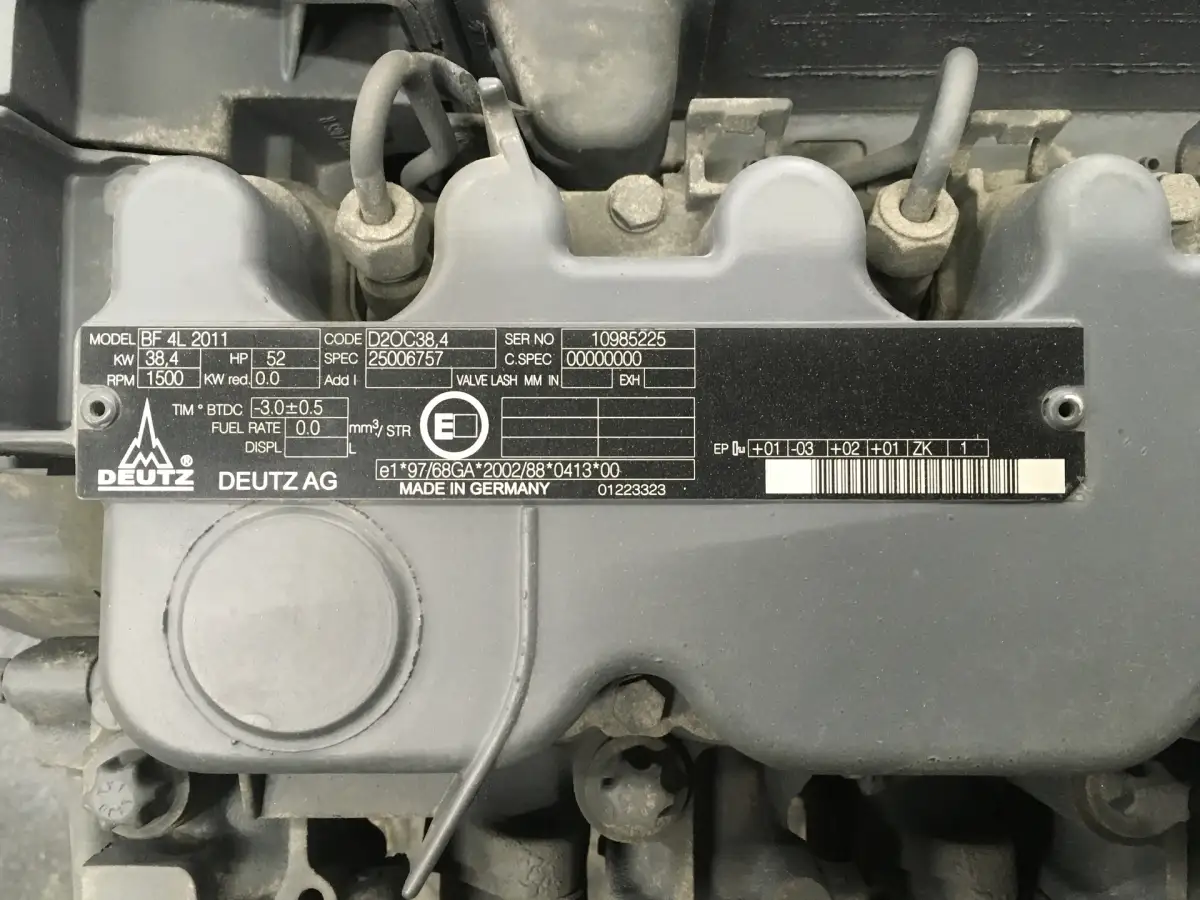 DEUTZ BF4L2011 GENERATOR 40KVA NEW - Picture 6