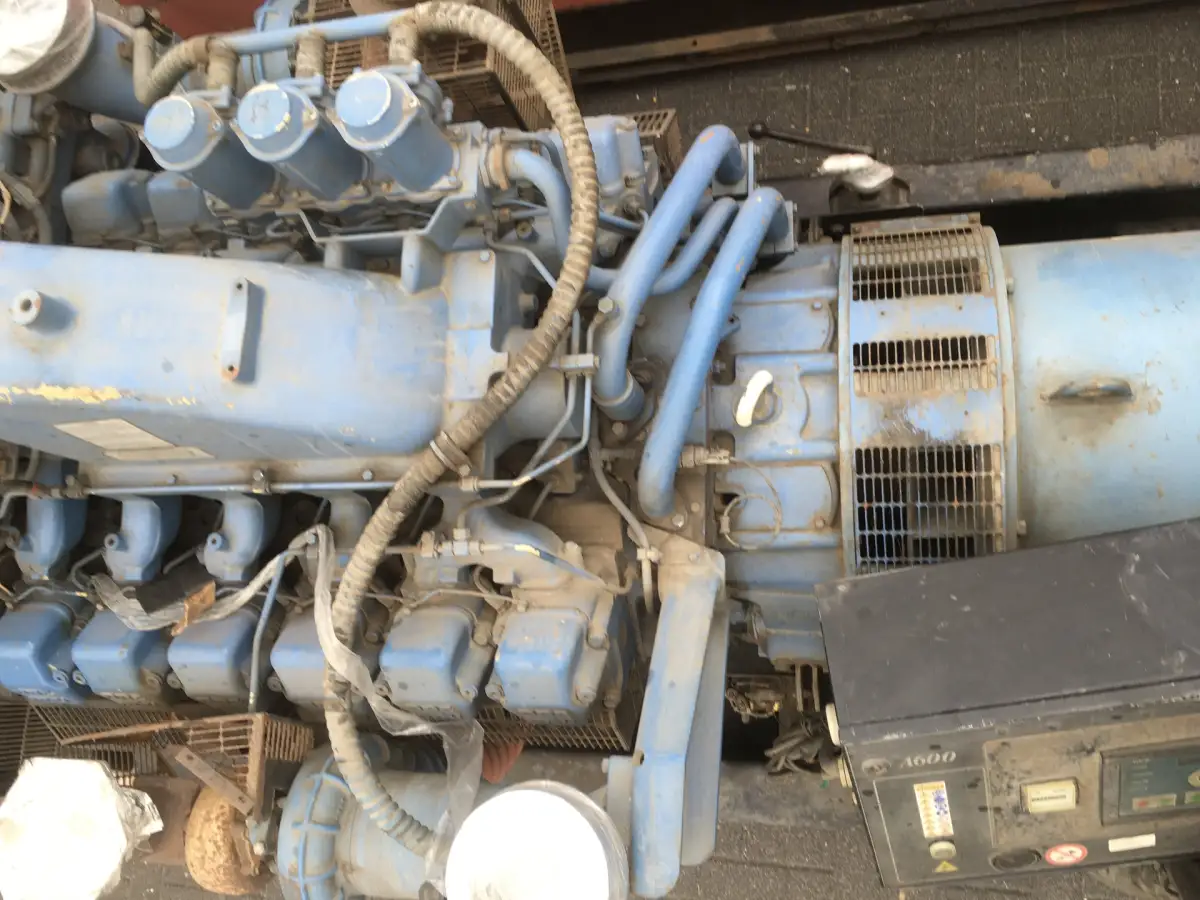 LEROY-SOMER 49.1L9A C6/4 GENERATOR 825 KVA USED - Picture 3