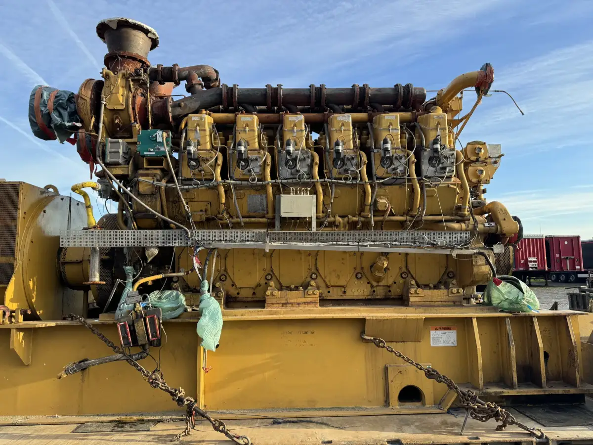 CATERPILLAR G3612 GENERADOR 3256KVA 1YG-1303523 USADO - Imagen 4