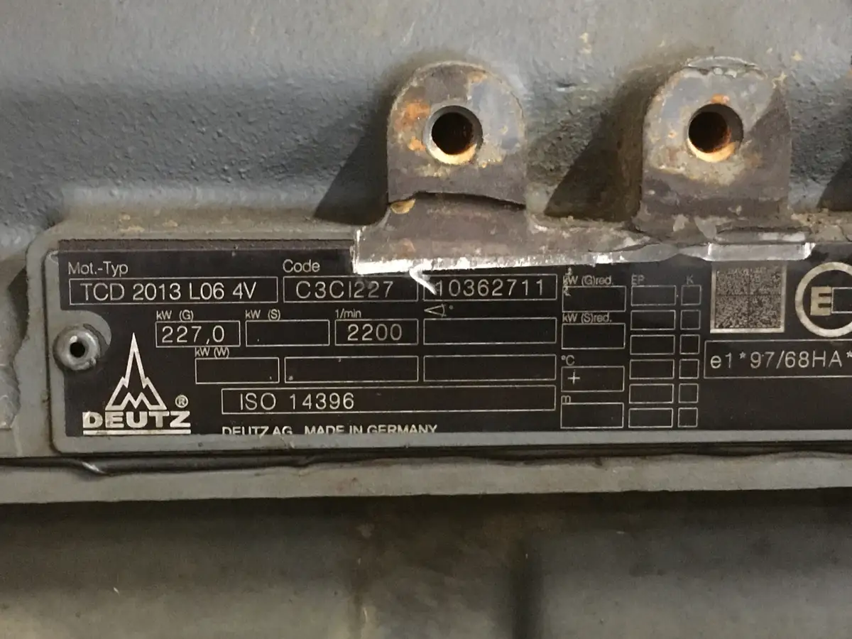 DEUTZ TCD2013L06 4V USADO - Imagen 6