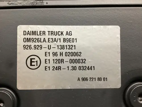 MERCEDES OM 926.929 NEUF - Miniature 7
