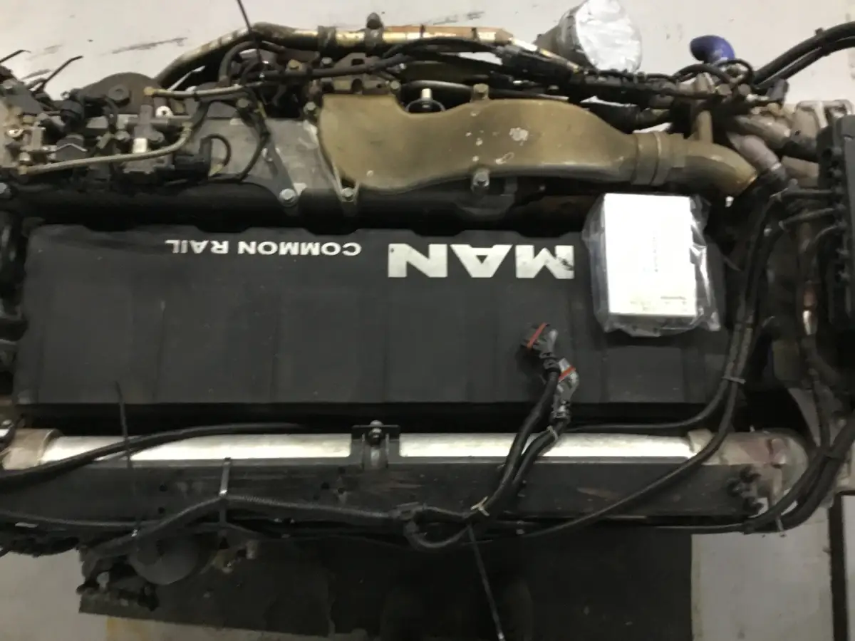 MOTOR MAN D2066-LOH26 USADO - Imagen 5
