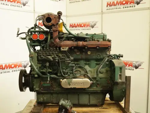 MOTEUR VOLVO D7C 275 RÉCONDITIONNÉ - Miniature 2
