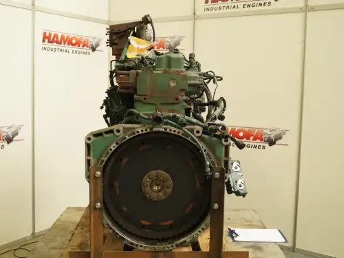 ДВИГАТЕЛЬ VOLVO D7C 275 ВОССТАНОВЛЕННЫЙ - Миниатюра 4