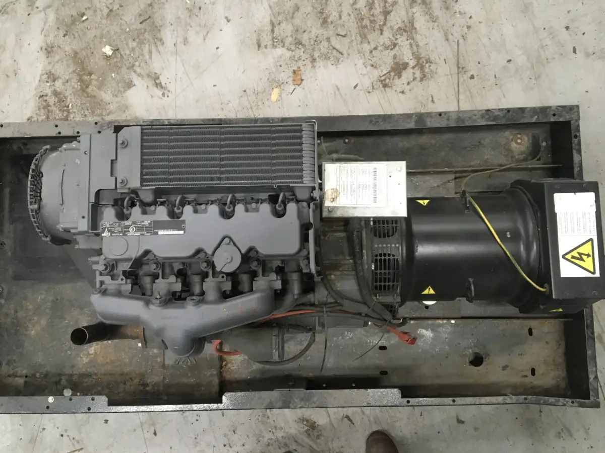 DEUTZ BF4L2011 ГЕНЕРАТОР 40KVA НОВЫЙ - Фото 5