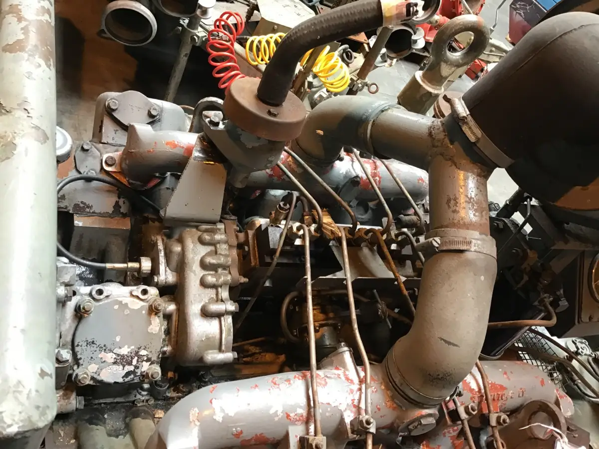 FORD 2802 E V8 BOMBAS 550M3/H USADO - Imagen 3