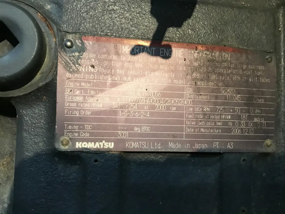 KOMATSU SAA6D125E-5 UTILISÉ - Image 6