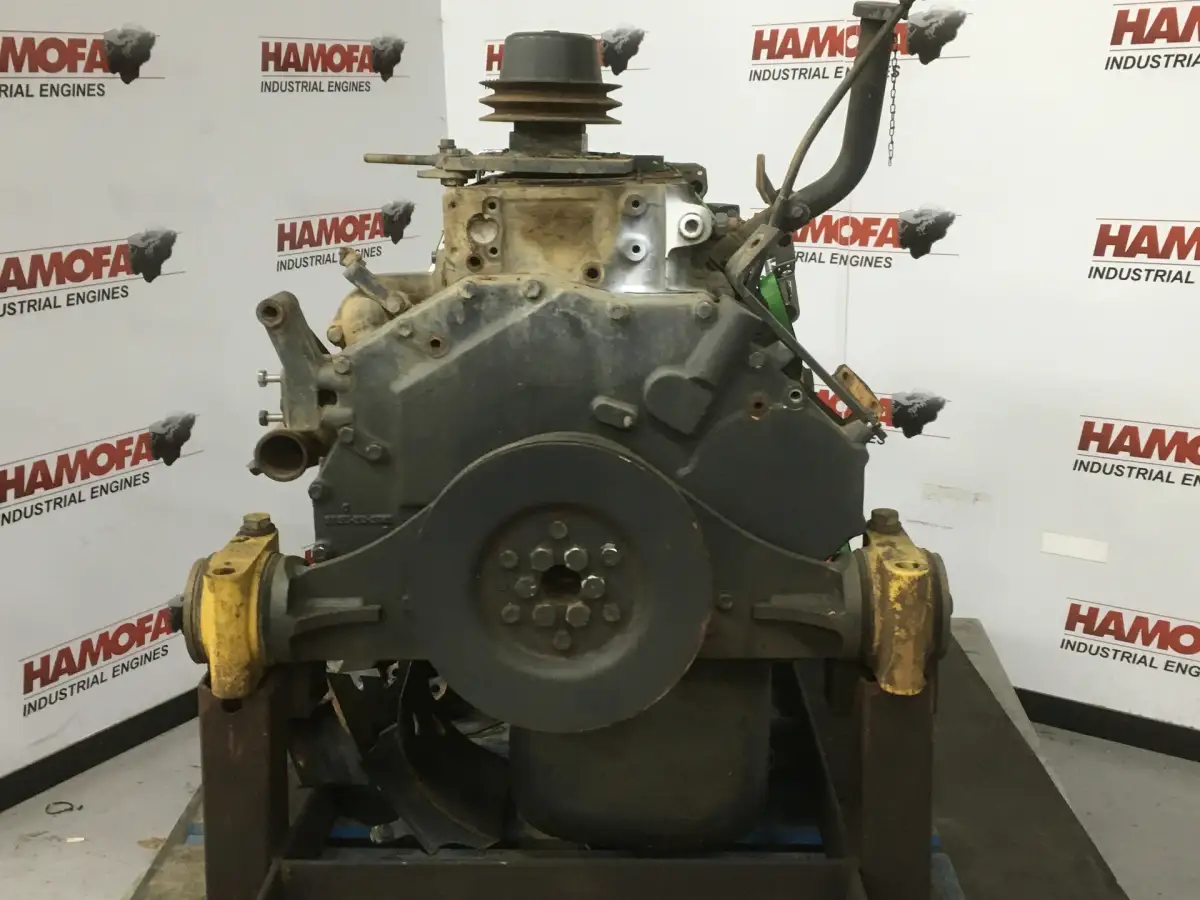 KOMATSU S6D125E-2 UTILISÉ - Image 4
