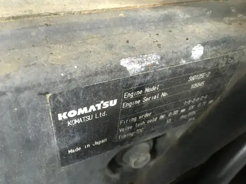 KOMATSU S6D125E-2 GEBRUIKT - Miniatuur afbeelding 6