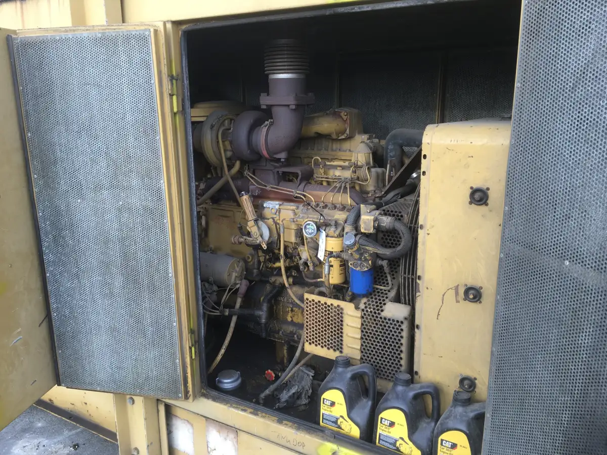 CATERPILLAR 3306B GENERATOR 225KVA USED - Picture 7