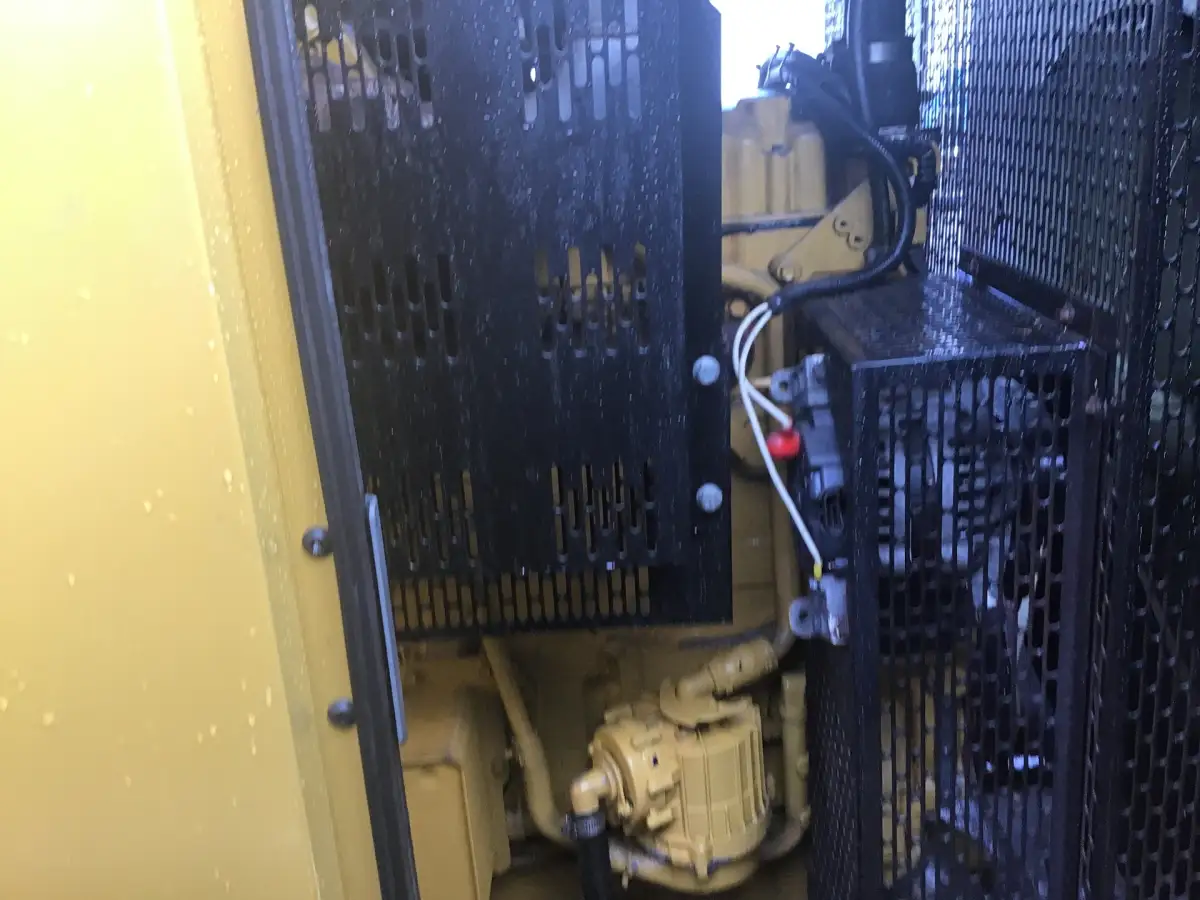 GENERADOR OLYMPIAN GEH330 330 KVA USADO - Imagen 6