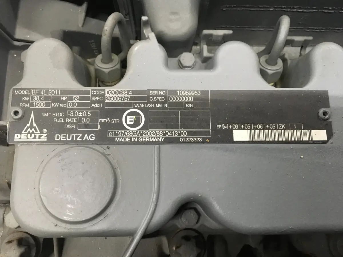 DEUTZ BF4L2011 GENERADOR 40KVA NUEVO - Imagen 6