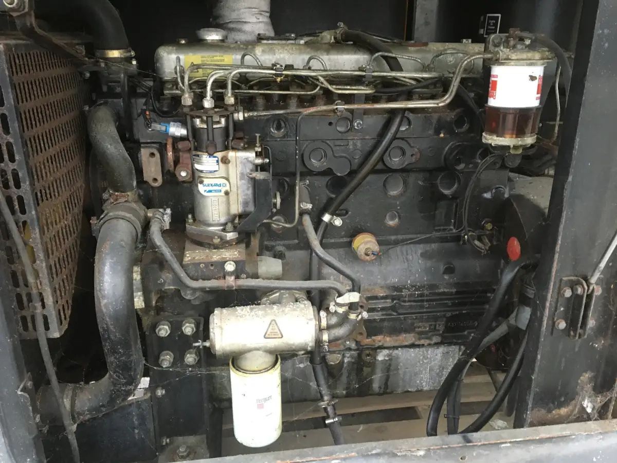 GENERATEUR PERKINS T6.354.4 87 KVA D'OCASION - Image 5