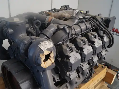 DEUTZ BF8M1015C NEUF - Miniature 2