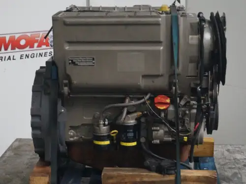 GEBRUIKTE DEUTZ BF4L1011T MOTOR - Miniatuur afbeelding 4