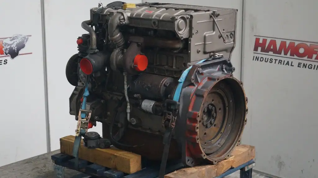 БУ ДВИГАТЕЛЬ DEUTZ BF4L1011T - Фото 6