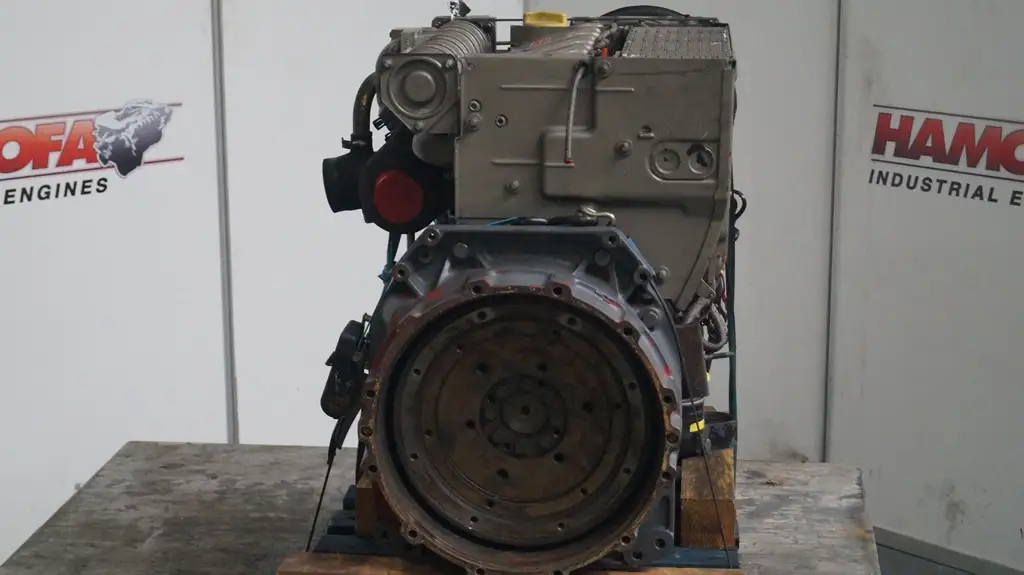 GEBRAUCHTER DEUTZ BF4L1011T MOTOR – Bild 10