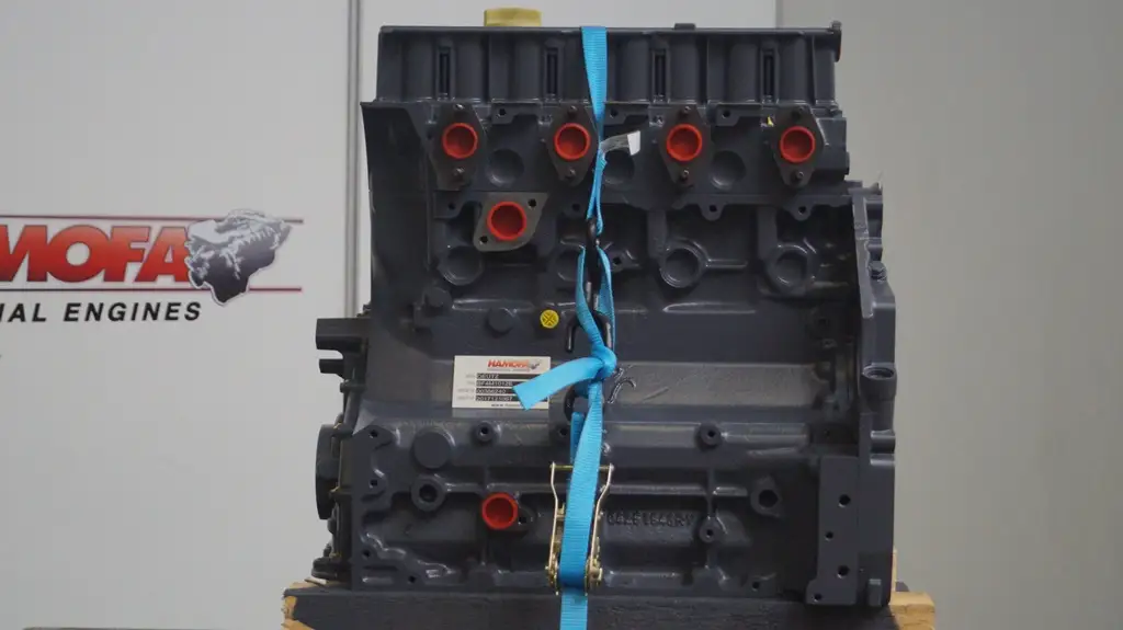 MOTEUR LONGBLOCK DEUTZ BF4M1012 RÉNOVÉ - Image 3