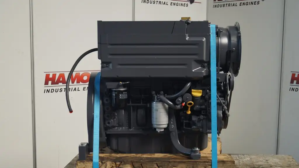 RECONDITIONED DEUTZ D2011L04I ENGINE - Picture 7