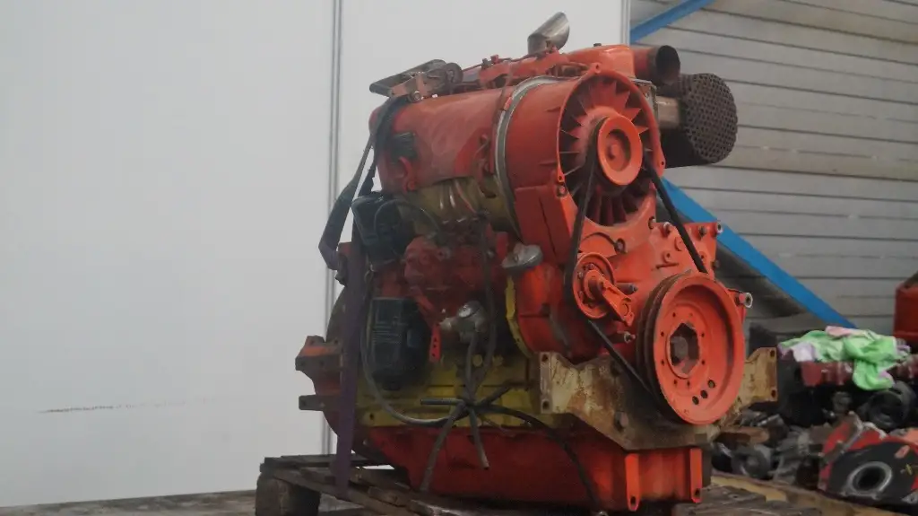 GEBRAUCHTER DEUTZ F3L912D MOTOR – Bild 8