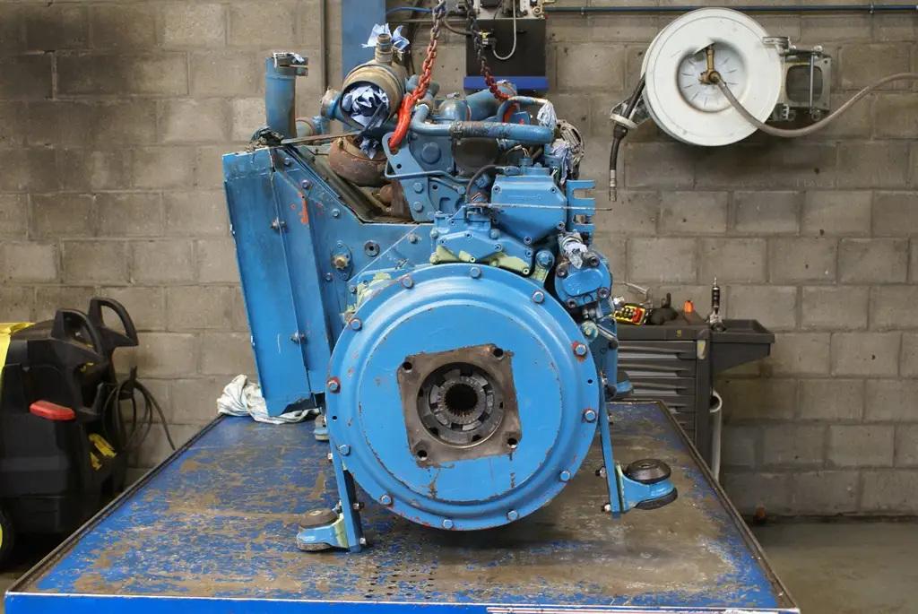 MOTOR DE USO DEUTZ BF6M1012 - Imagen 4