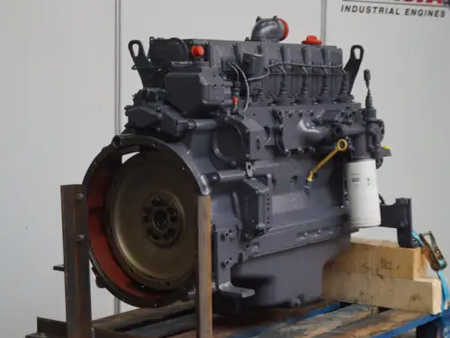 GEREVISEERDE DEUTZ BF6M1012E MOTOR - Miniatuur afbeelding 3