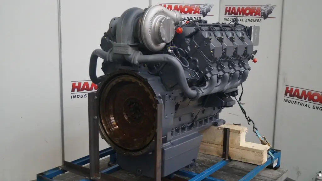 MOTOR RECONSTRUIDO DEUTZ TCD2015 V8 - Imagen 3