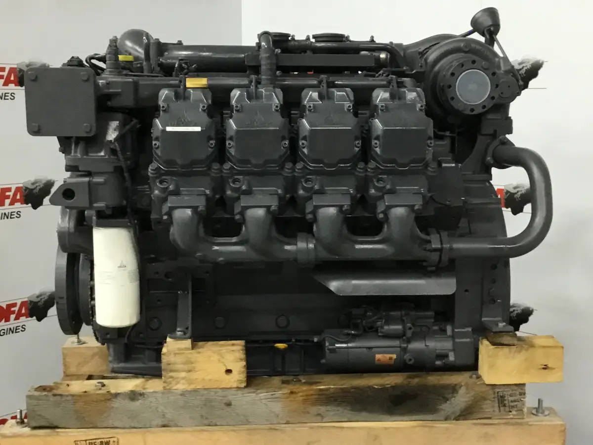 DEUTZ TCD2015 V8 NEW - Picture 3