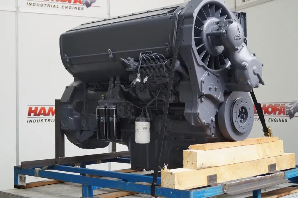 RECONDITIONED DEUTZ BF6L413FRC ENGINE - Picture 4