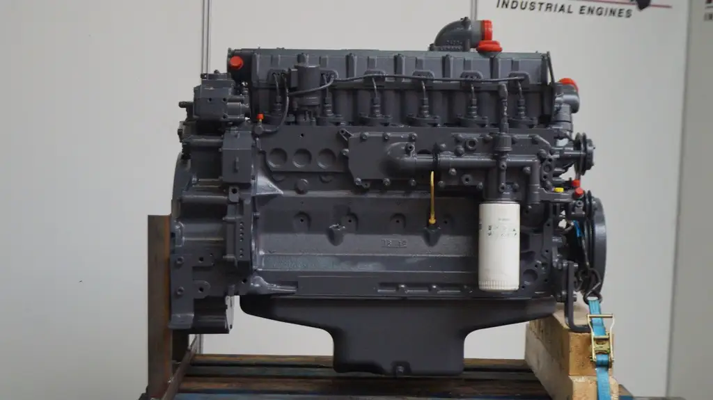 DEUTZ BF6M1012EC RÉPARÉ - Image 4