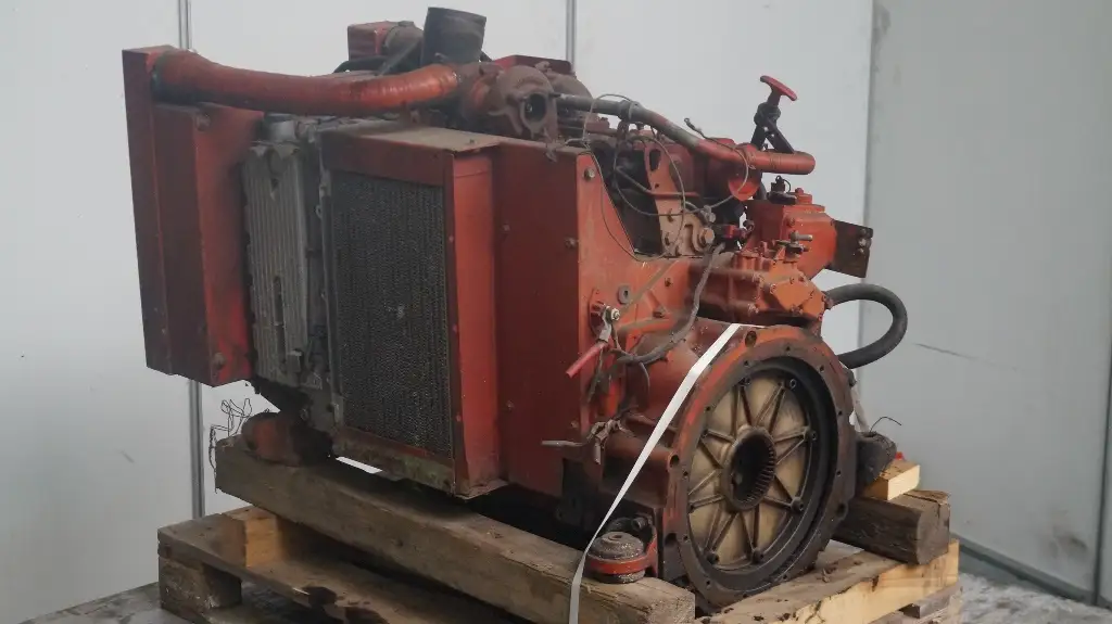 БУ ДВИГАТЕЛЬ DEUTZ BF4M1012C - Фото 2