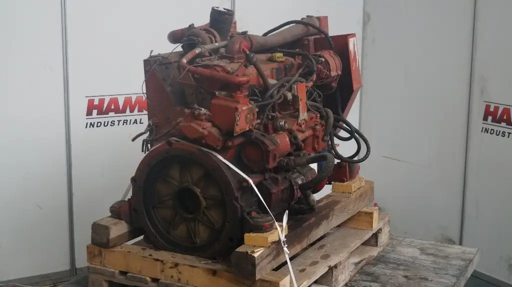 GEGEHANDHAFTE DEUTZ BF4M1012C MOTOR - Afbeelding 7
