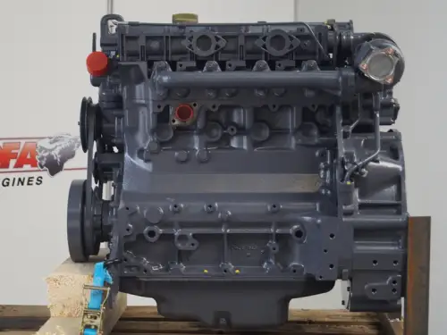 MOTEUR RÉCUPÉRÉ DE DEUTZ BF4M1012E - Miniature 2