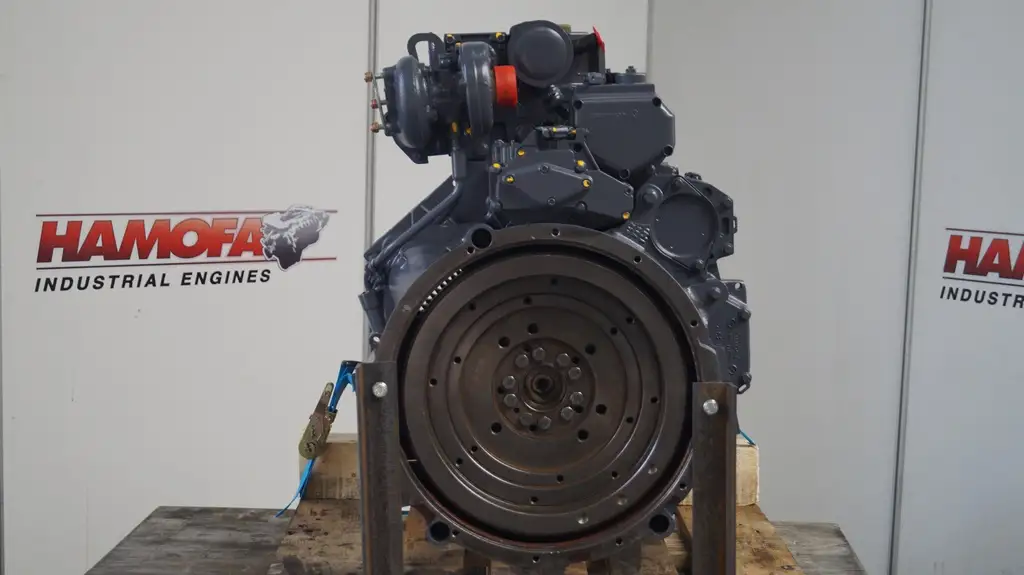 MOTEUR RÉCUPÉRÉ DE DEUTZ BF4M1012E - Image 5