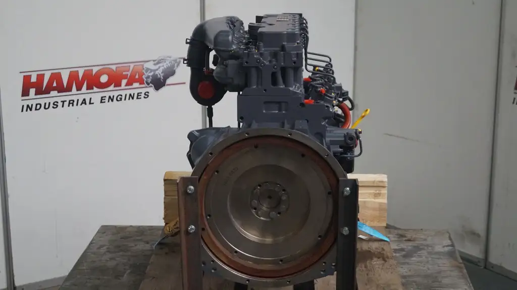 DEUTZ BF4M2011 RECONDITIONED - Picture 3