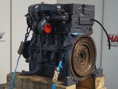 MOTEUR DEUTZ TD2011L04I RÉCONDITIONNÉ - Miniature 6
