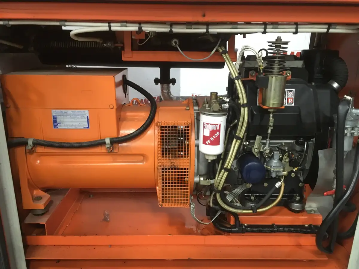 RUCCERINI MD190 GENERATOR 8 KVA USED - Picture 4