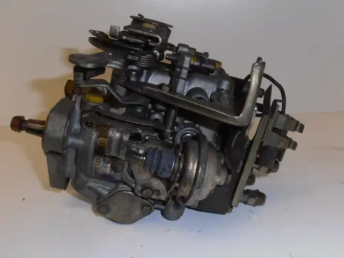 BOSCH BRANDSTOFPOMP 104748-2600 GERECONSTRUEERD