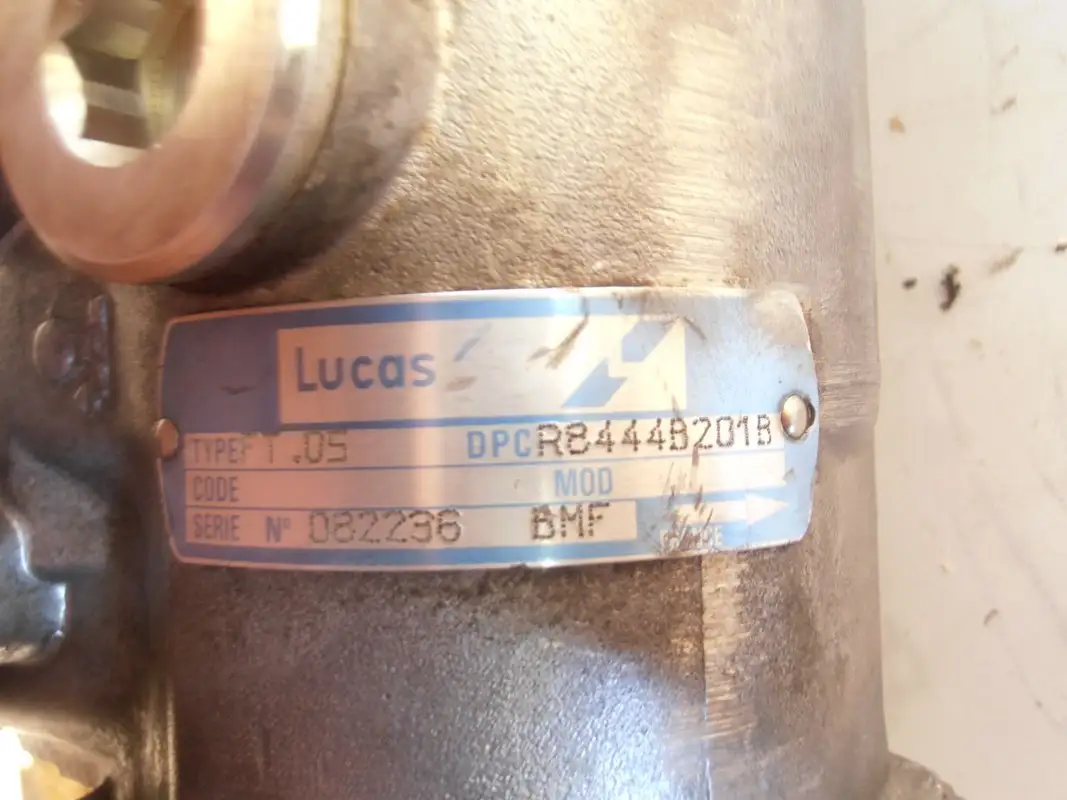 POMPE À CARBURANT LUCAS 844B901B RÉNOVATION - Image 2