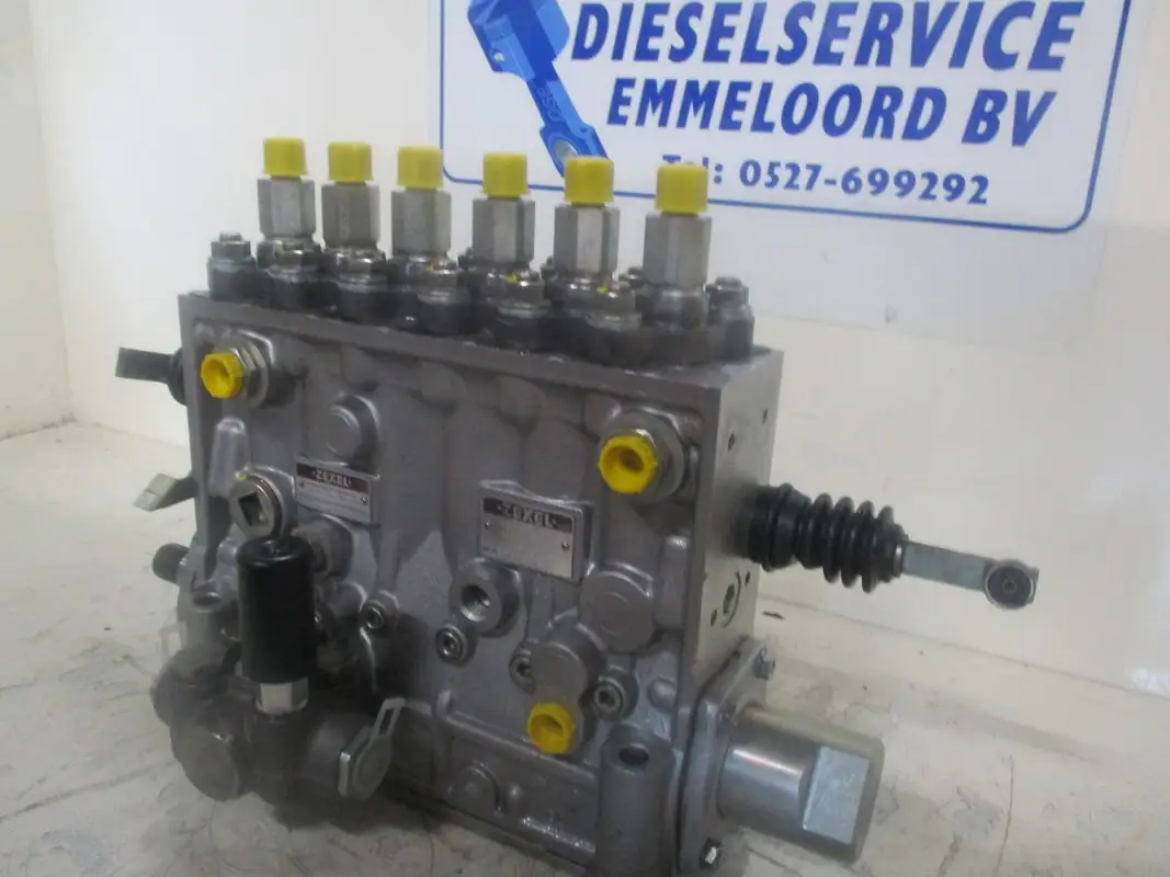 POMPE À CARBURANT ZEXEL DIESEL KIKI 106684-4052 RECONSTRUCTION - Image 2