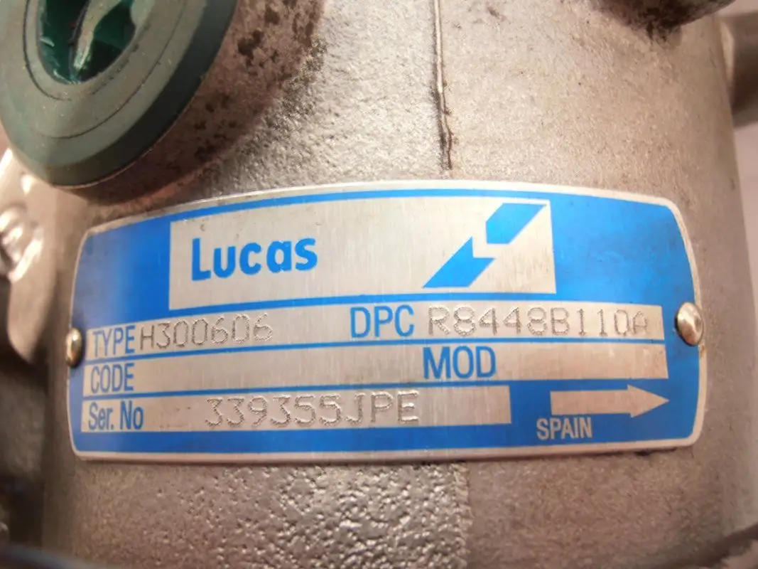 POMPE À CARBURANT LUCAS 8448B1101A RÉUSINÉE - Image 2