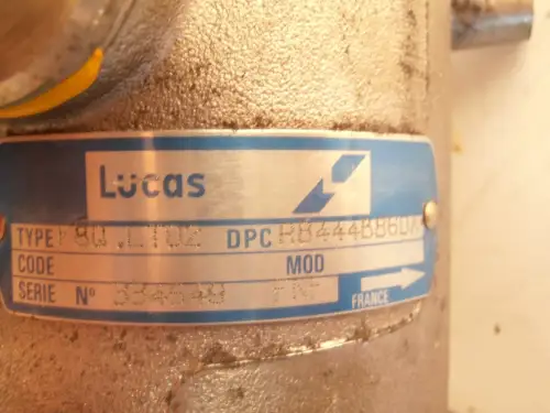 POMPE À CARBURANT LUCAS 844B860A RÉNOVÉE - Miniature 2