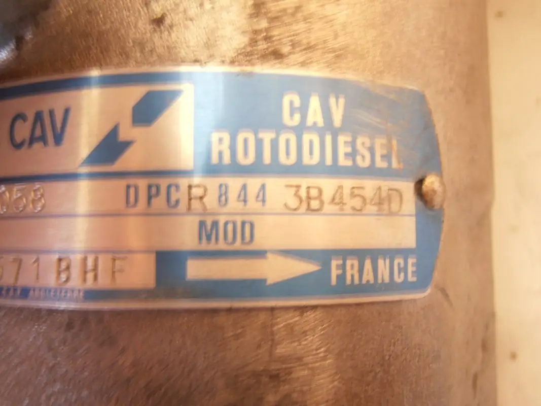 LUCAS FUEL PUMP R8443B454D REBUILD - Picture 2