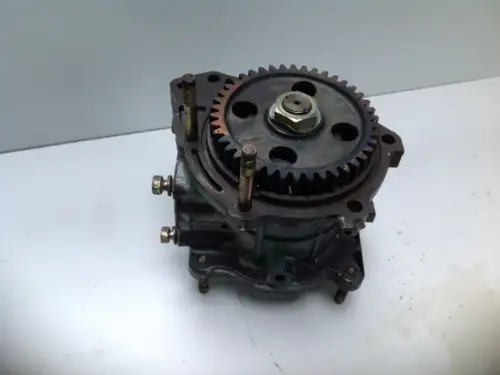 MITSUBISHI ENSEMBLE DE POMPE D'INJECTION ME076875 D'OCCASION