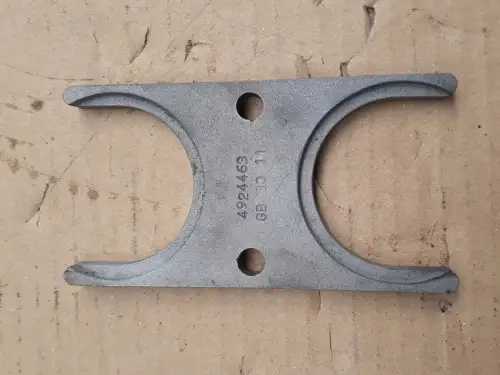 CUMMINS CONTROL VALVE RETAINER 4924463 NEW - Thumb image 1