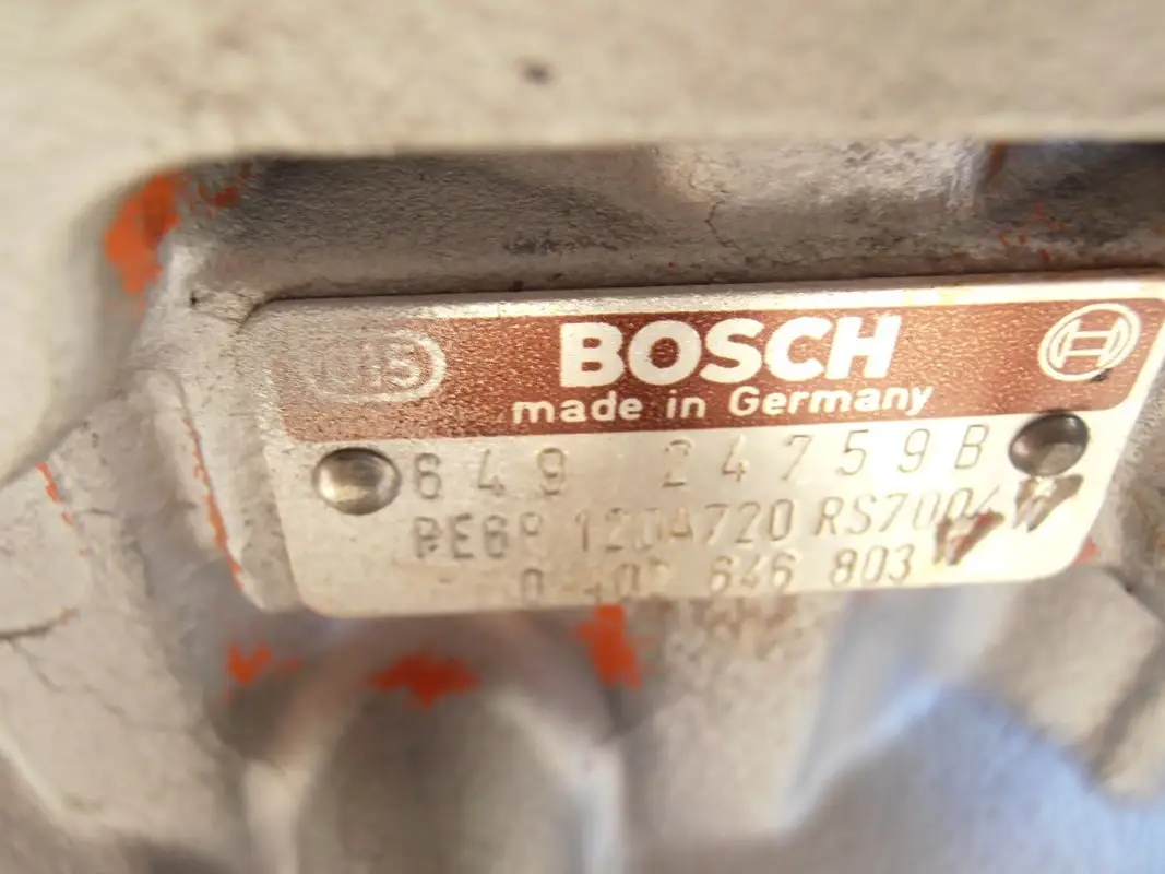 BOMBA DE COMBUSTIBLE BOSCH 0402646803 RECONSTRUIDA - Imagen 2