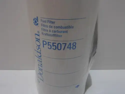 DONALDSON FUEL FILTER P550748 NEW