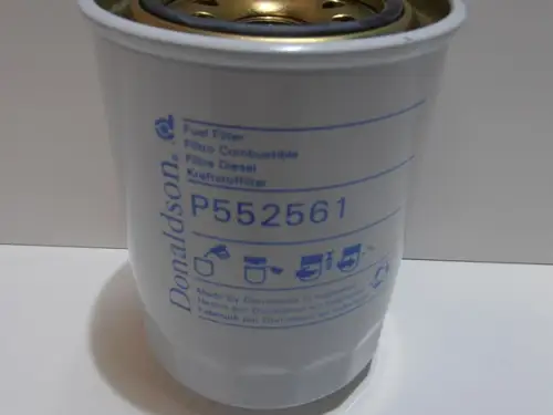 TOPLIVNYJ FIL'TR DONALDSON P552561 NOVYJ