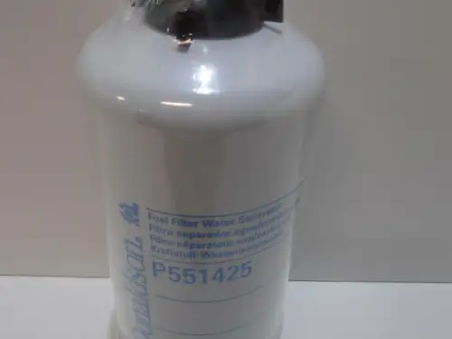DONALDSON FUEL FILTER P551424 NEW