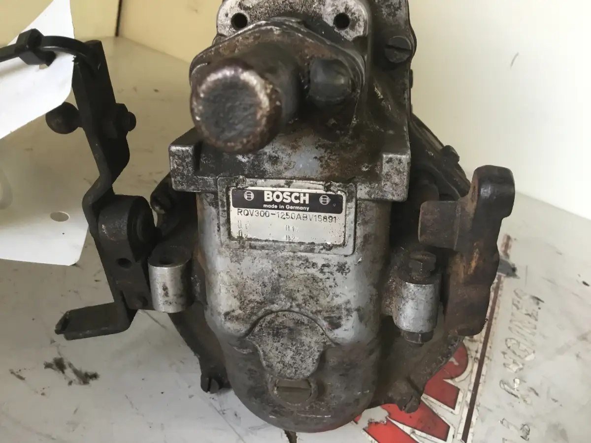 BOSCH FUEL PUMP 0400648112 USED - Picture 4
